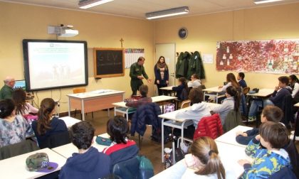 Ambiente e sostenibilità: studenti a lezione dalle Gev