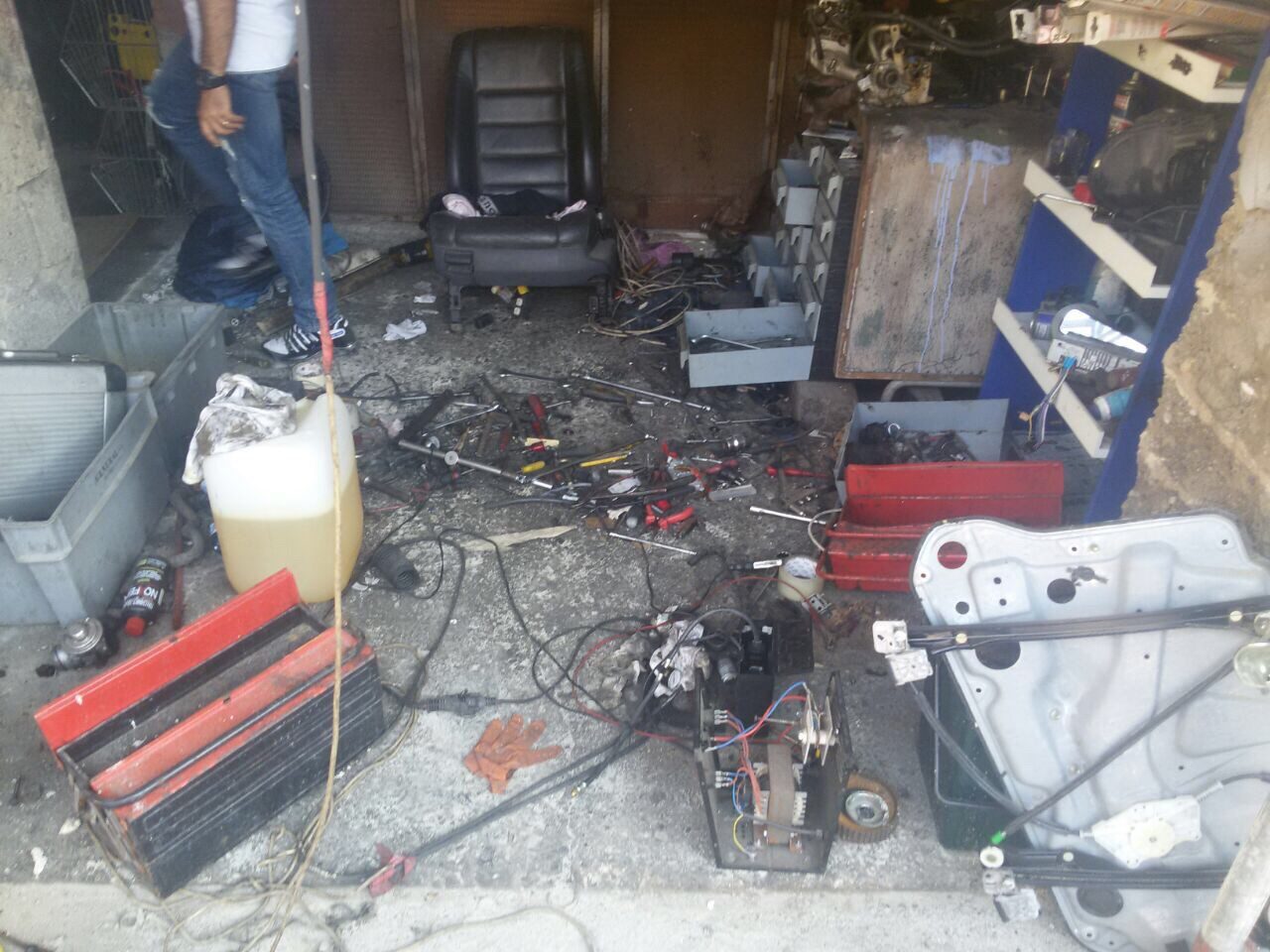 Sequestrata officina abusiva gestita da immigrato irregolare