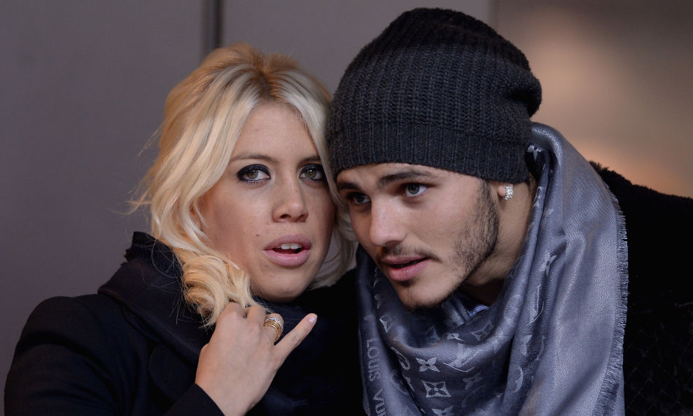 Sasso contro l’auto di Wanda Nara: paura per la famiglia Icardi