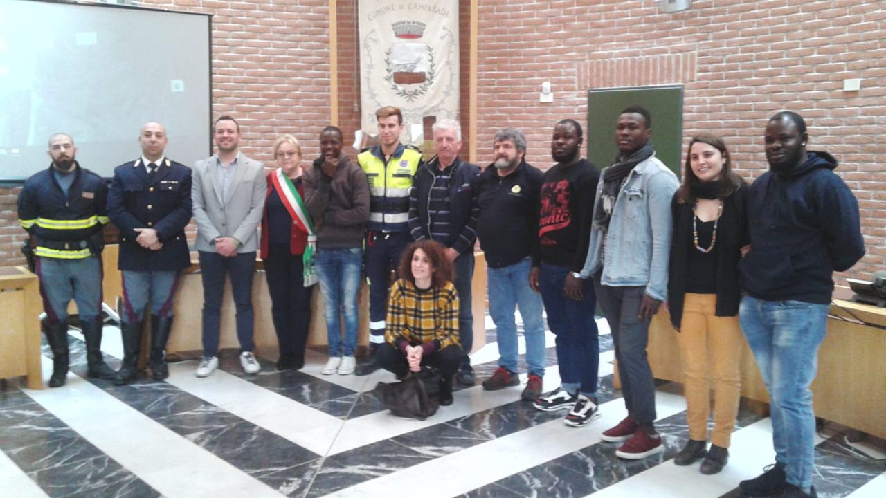 Educazione stradale per i richiedenti asilo a Camparada