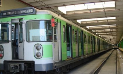 Frenata d’emergenza in metro: linea verde sospesa per un'ora per soccorrere i feriti