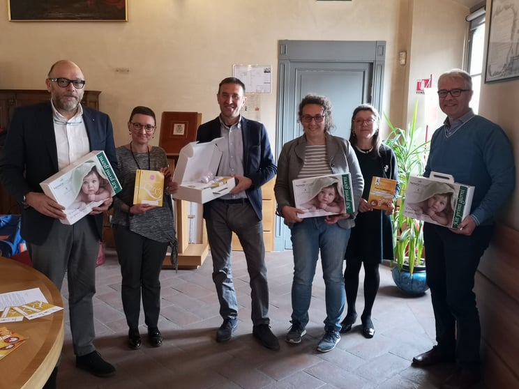 Un kit di benvenuto per i neonati di Cesano Maderno