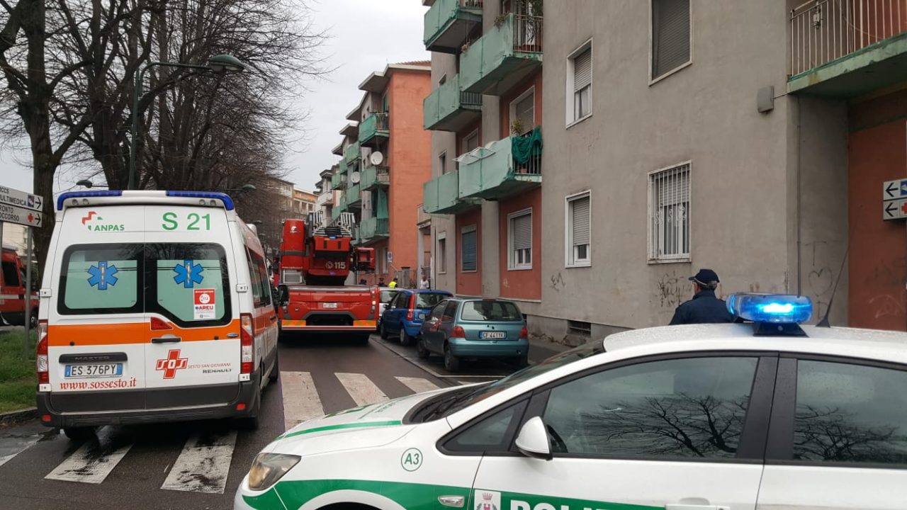 Salvarono inquilini dall’incendio: lettera di ringraziamento per i vigili
