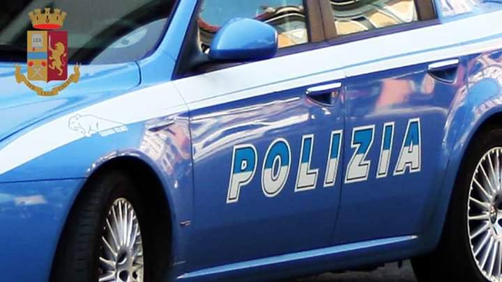 Minorenne rapina due coetanei sul treno