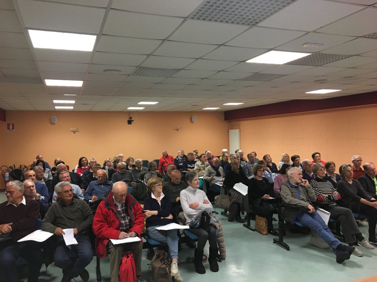 Presentato a Lecco il raduno dei gruppi di cammino 2019