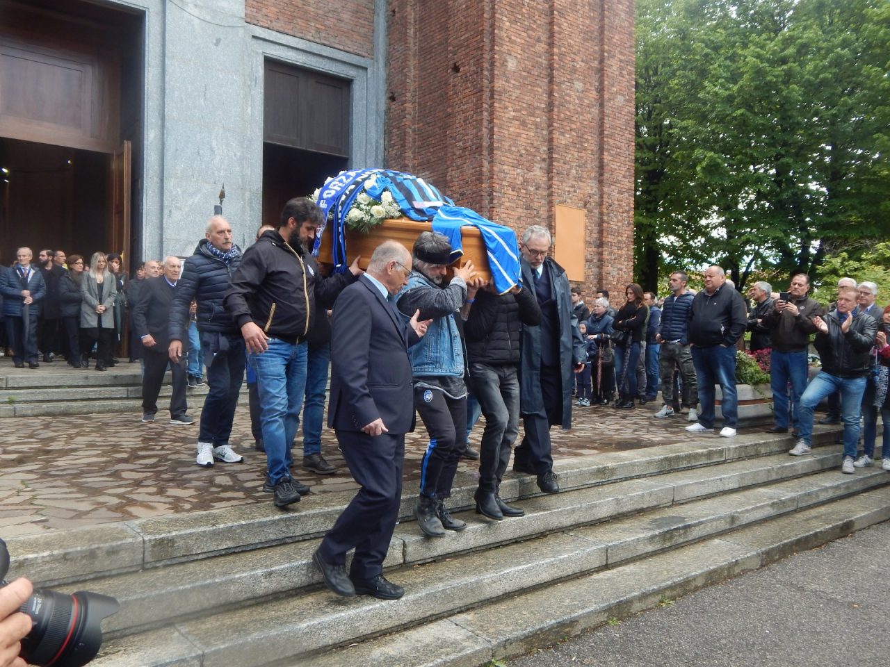 Meda saluta Mino Favini: in tantissimi presenti ai funerali