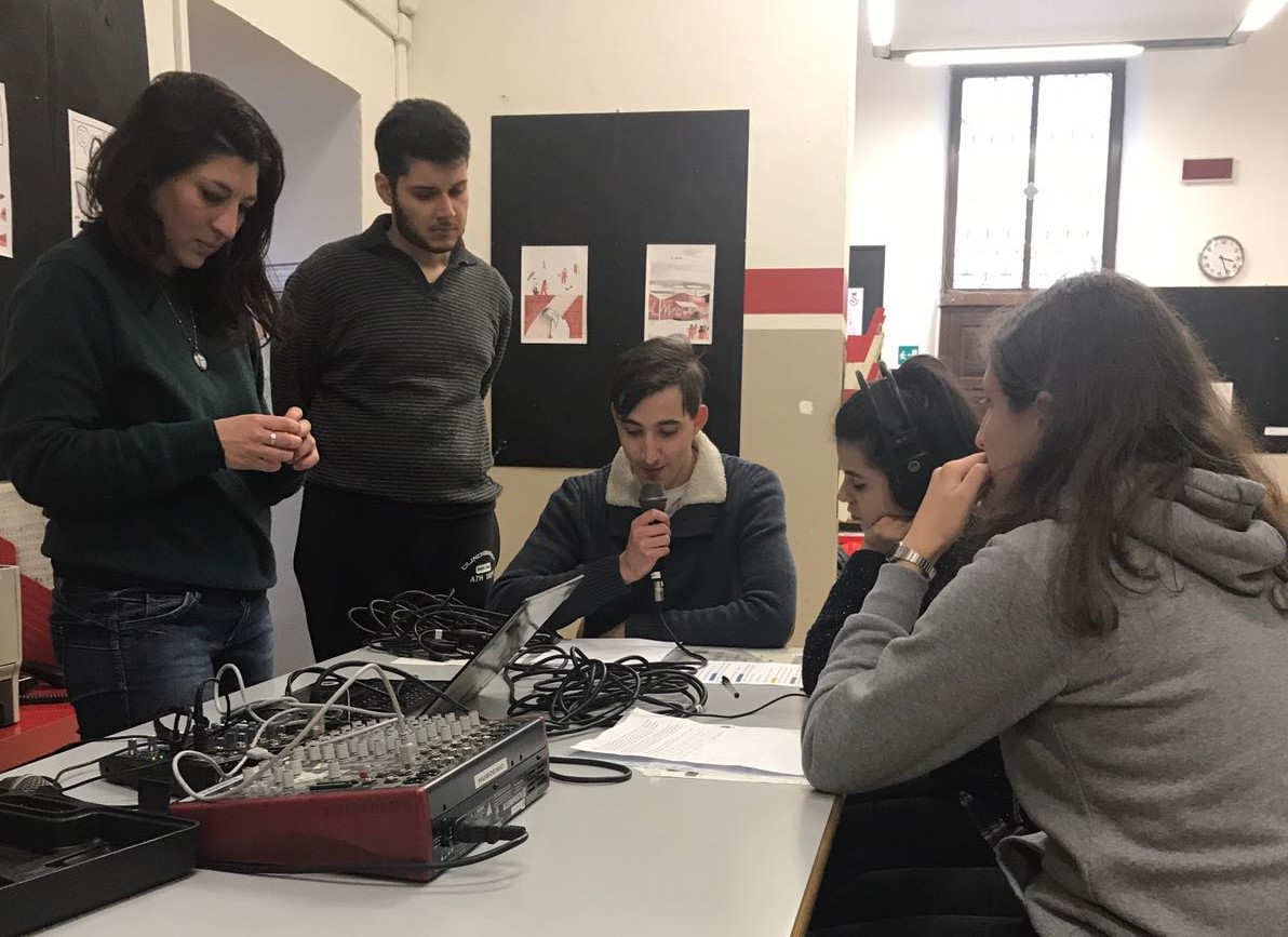 Dopo la web radio i ragazzi “speciali” del Codebri inaugurano la biblioteca