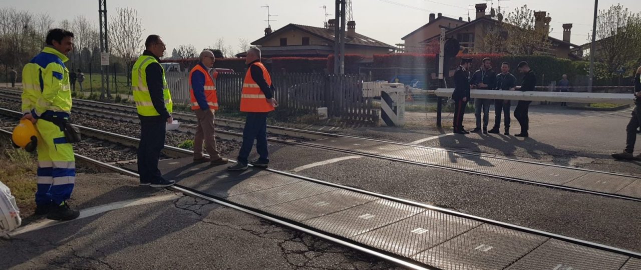 Travolto dal treno ad Arcore: morto un 45enne. Circolazione ripresa ma pesanti ritardi FOTO VIDEO