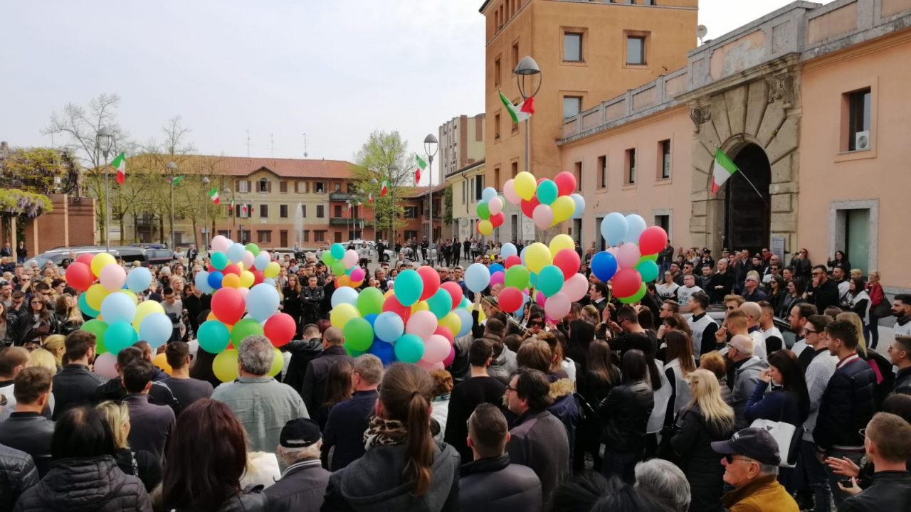 Cavenago ha salutato Gabriele, scomparso a soli 25 anni FOTO E VIDEO