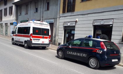 Lite al bar, arrivano ambulanza e Carabinieri