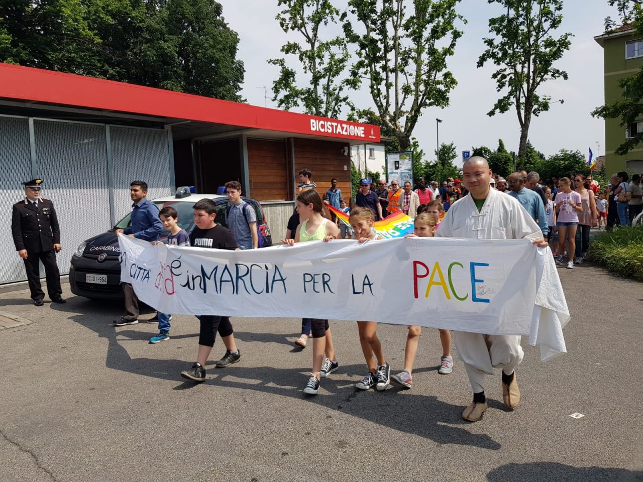 “Popoli per la pace, parole e suoni di umanità”