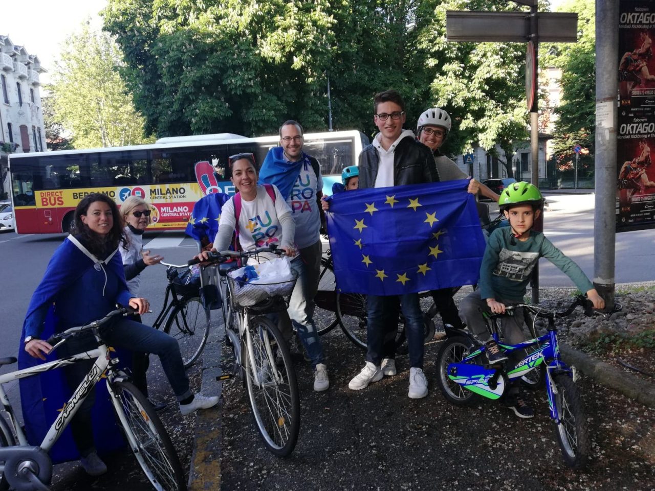 Festa dell’Europa: in bicicletta per le strade di Monza – FOTO