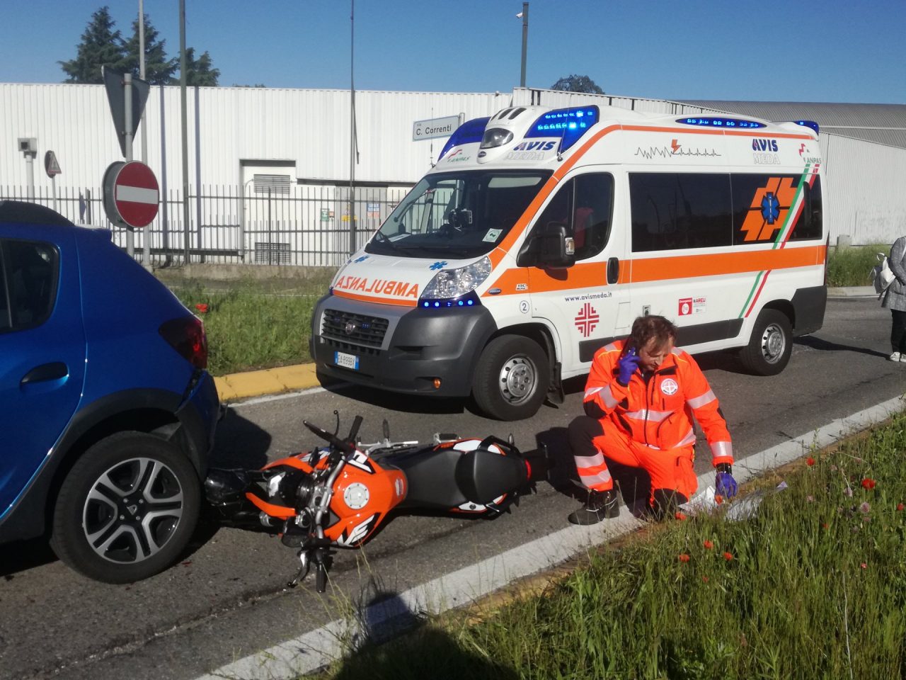 Scontro con la moto ferito un giovane