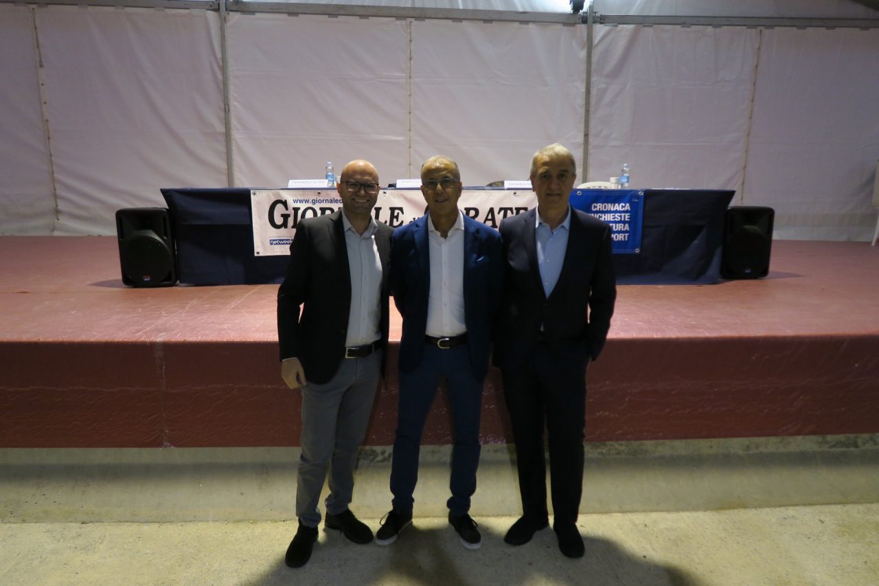 Besana, candidati sindaci a confronto tra programmi, frecciatine e regali VIDEO