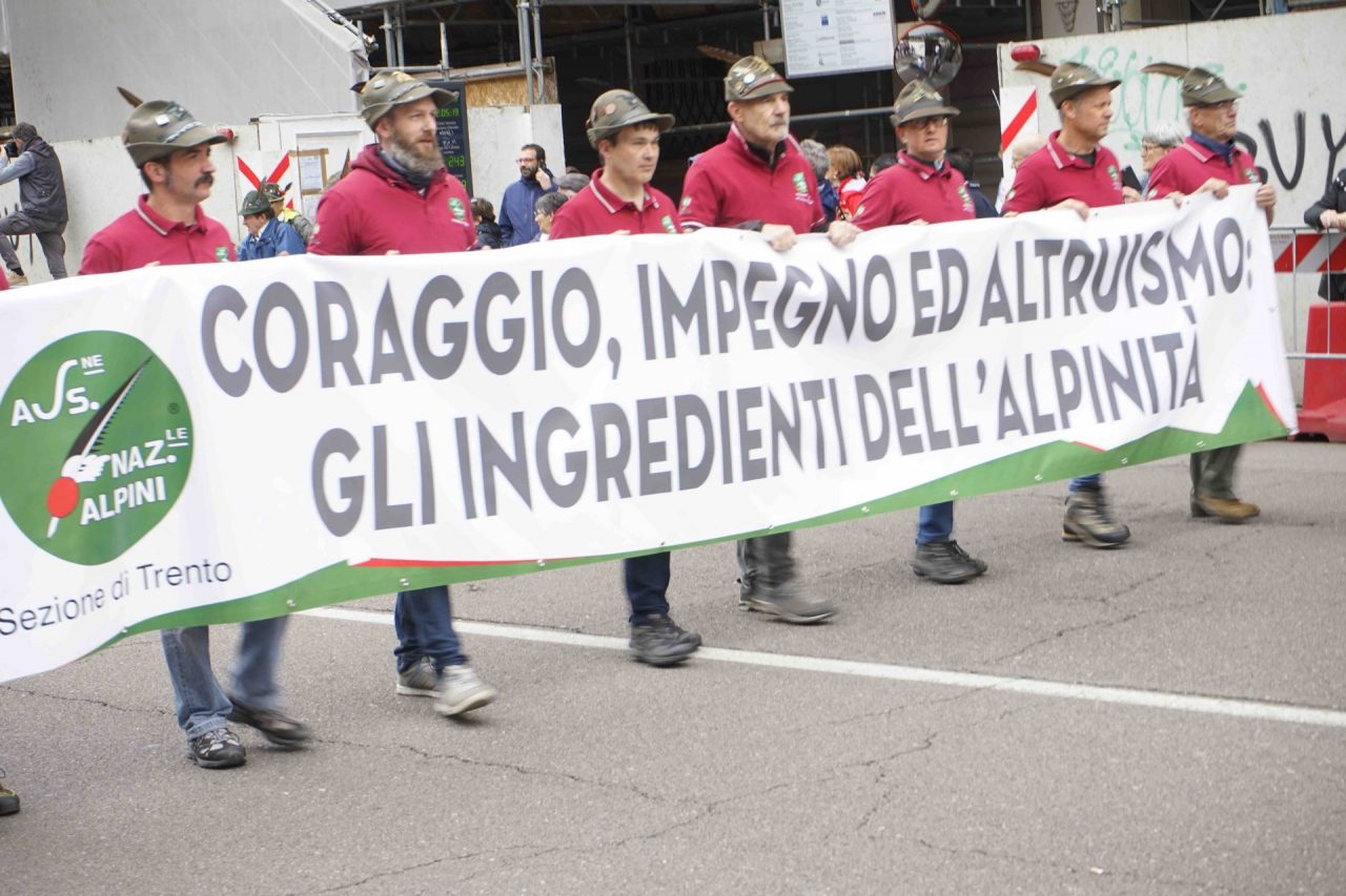 Adunata Alpini Milano 2019 | Sfila l’orgoglio di Monza e Brianza VIDEO