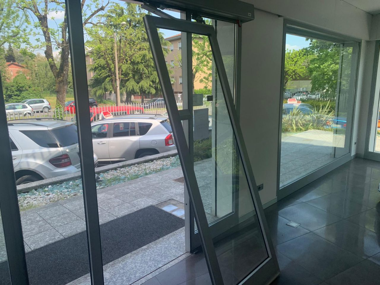 Furto in concessionaria, rubate auto per 130mila euro