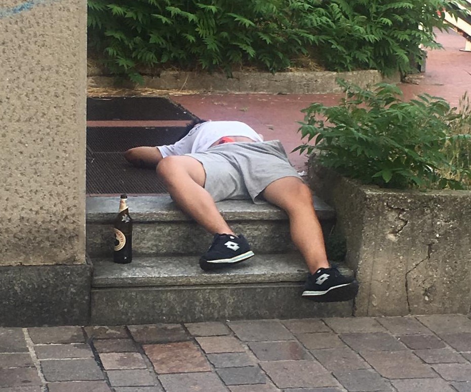 A Seregno ordinanza contro l’alcol (e polemica)