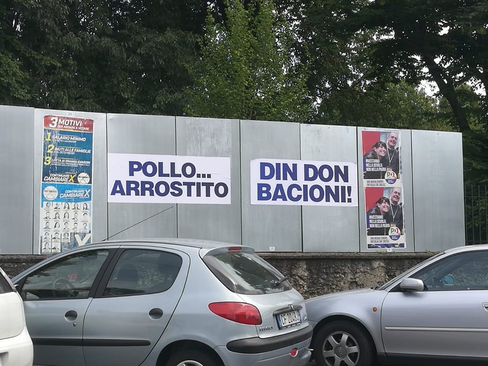 Un cartellone satirico divide Concorezzo
