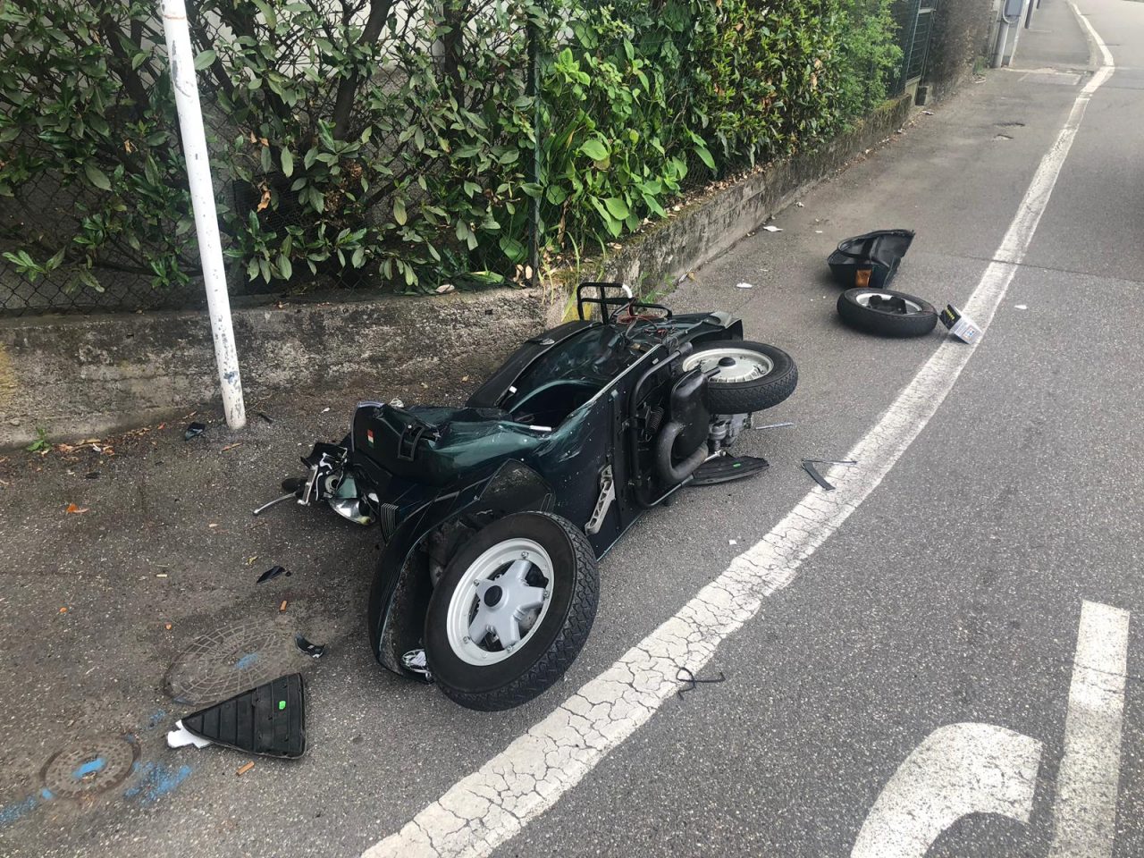 Incidente tra auto e moto a Barlassina, paura per un 41enne FOTO