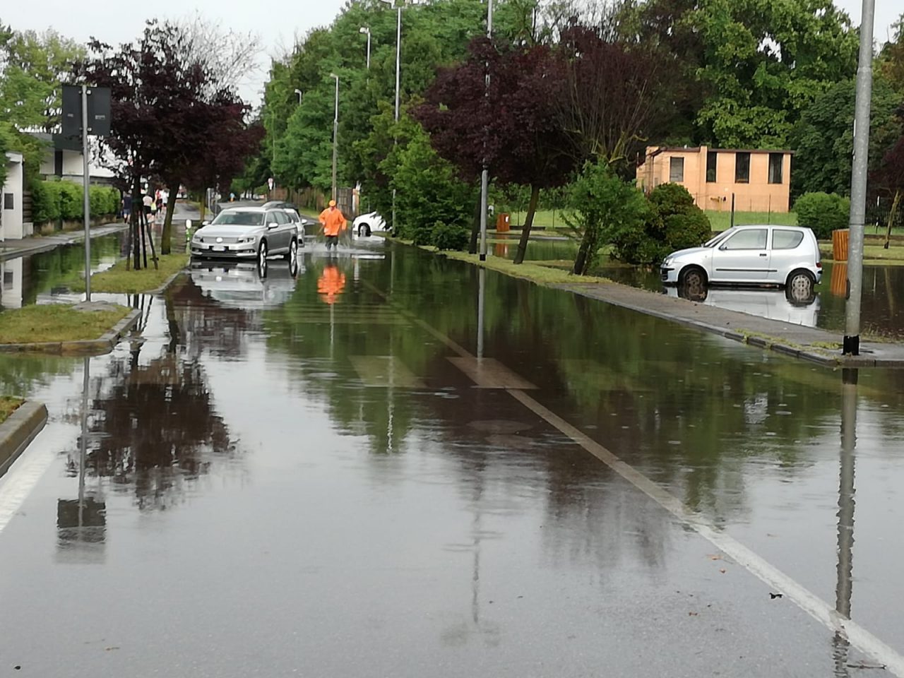 Biassono sott’acqua, chiusa via Parco