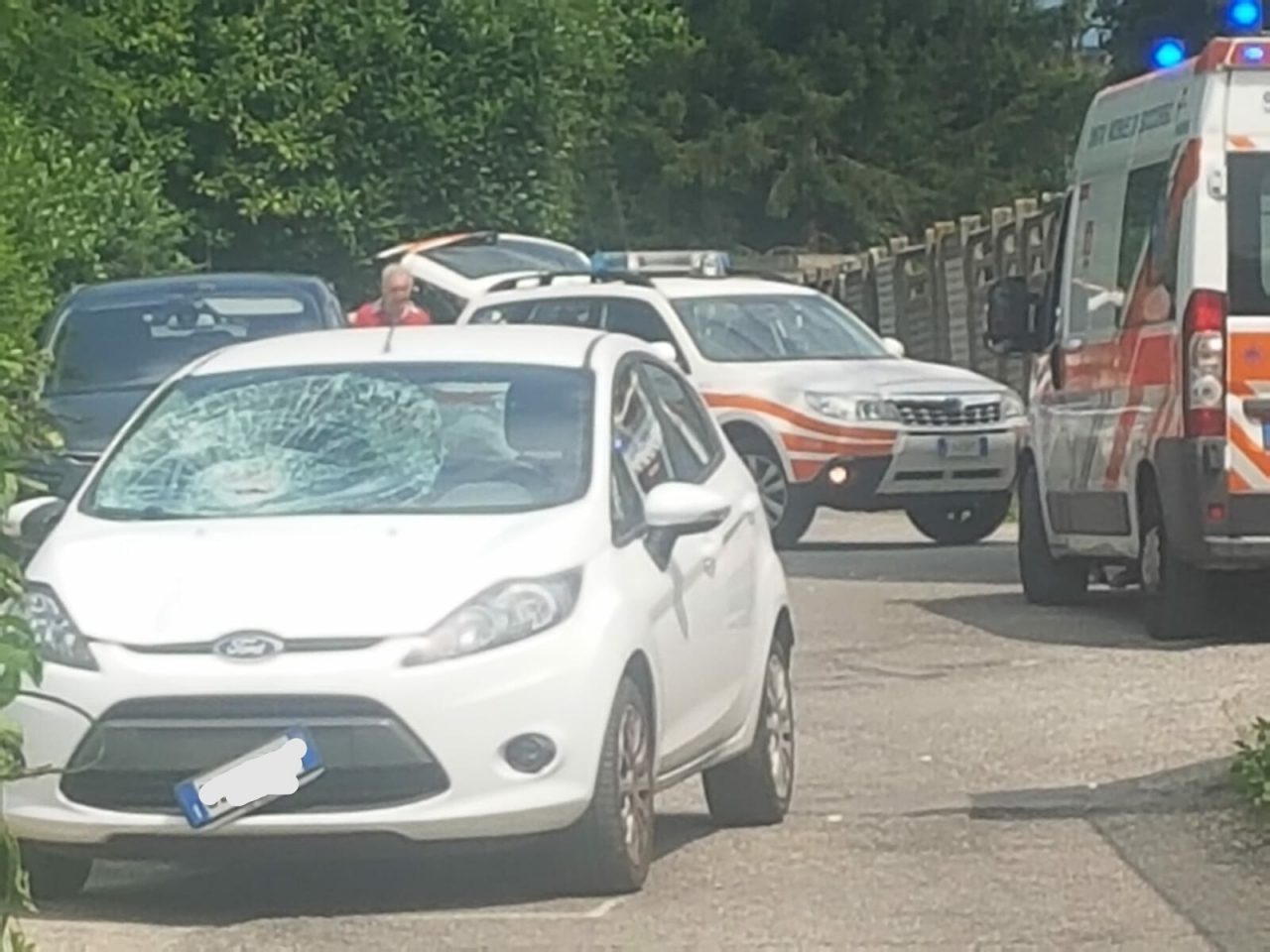 Giussano, anziano investito in via Turati. E’ in gravi condizioni.