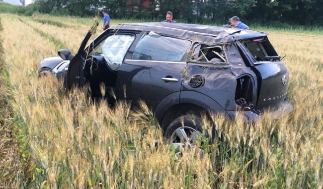 Ruba l’auto ad un pensionato di Agrate: dopo 10 giorni si schianta in un campo a Cremona