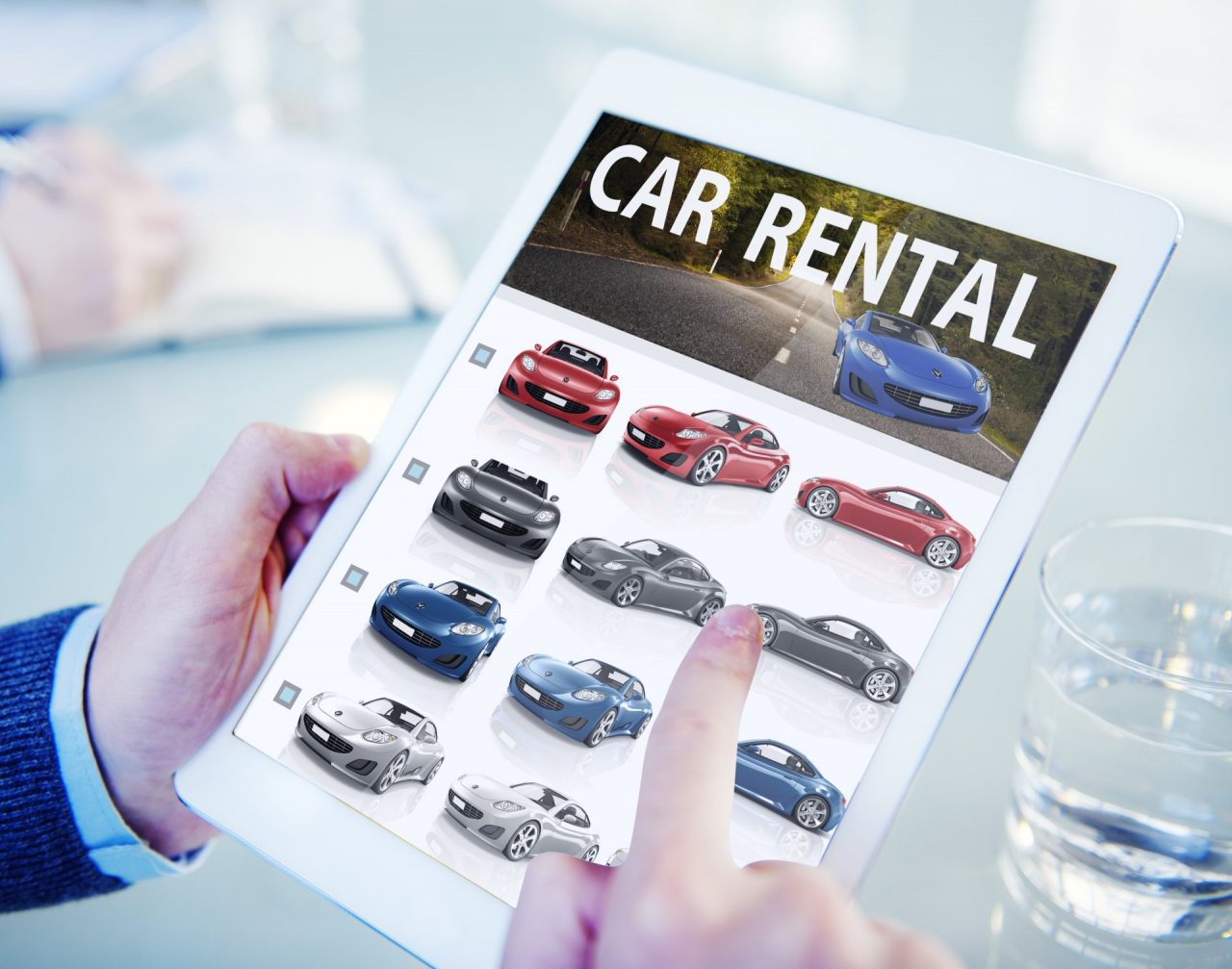 Gli Italiani? Preferiscono ancora l’automobile, ma non la vogliono acquistare
