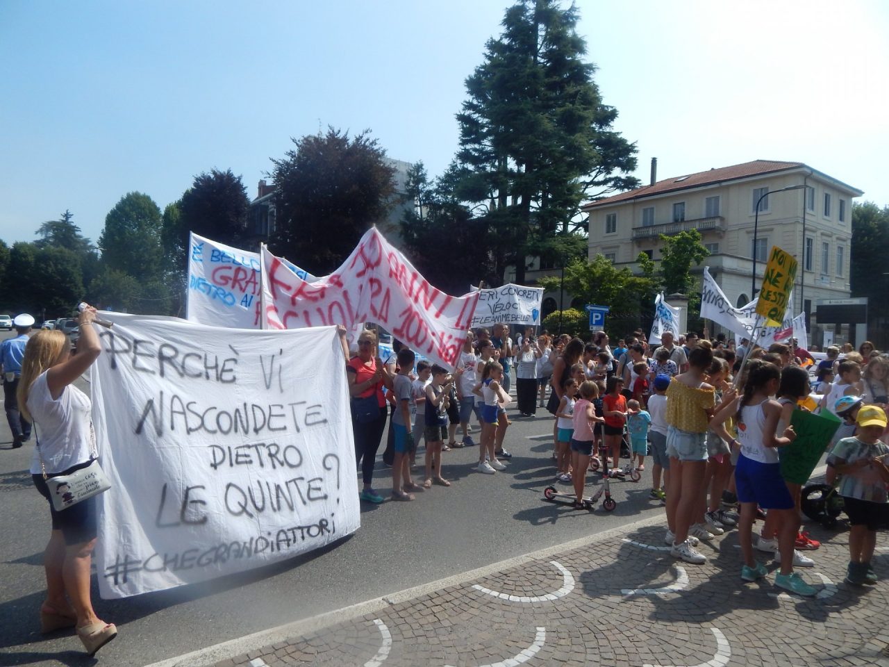 Seveso, scuola Toti: le polemiche non si placano. La replica del Consiglio d’Istituto al sindaco