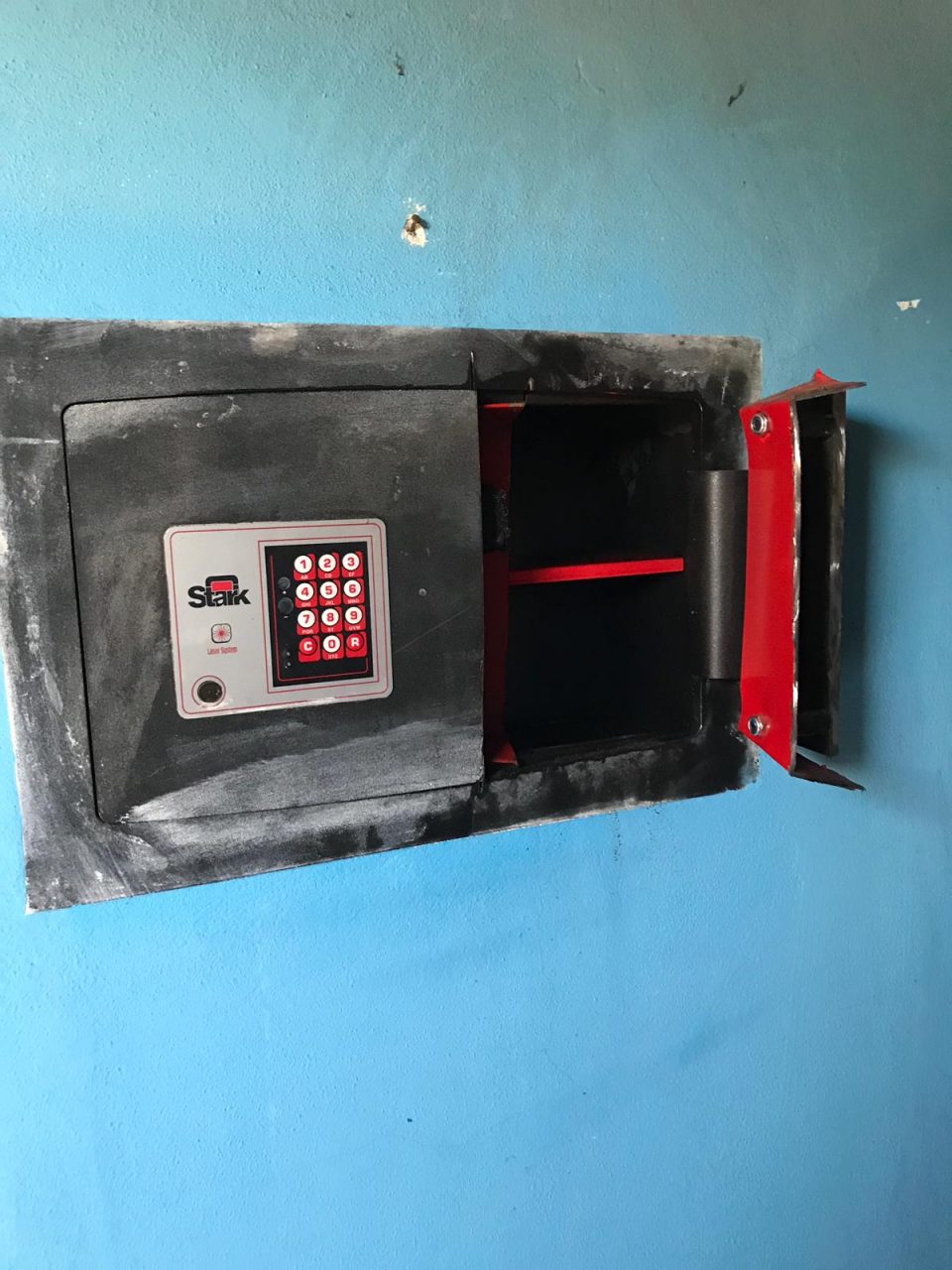 Arcore, colpo grosso a casa dell’ex consigliere comunale