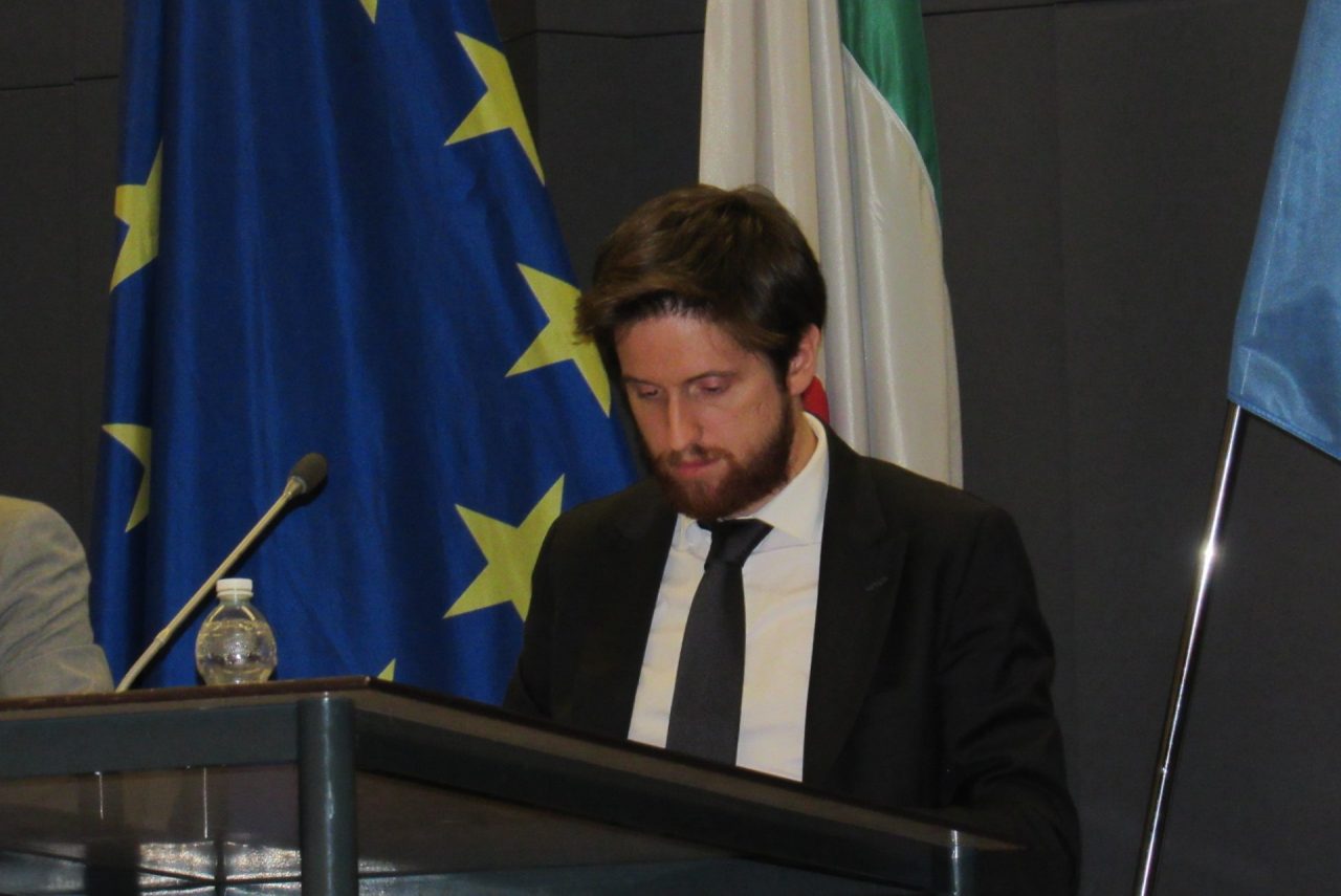 “Il sindaco di Seregno si è dimesso”. Ma è una fake news