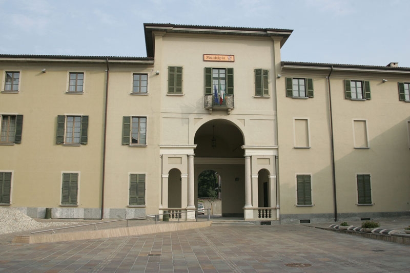 Asfalti Brianza, a breve stop agli odori molesti