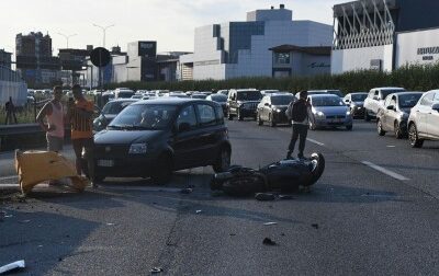 Sconto auto-moto in Valassina, lunghe code verso Monza FOTO