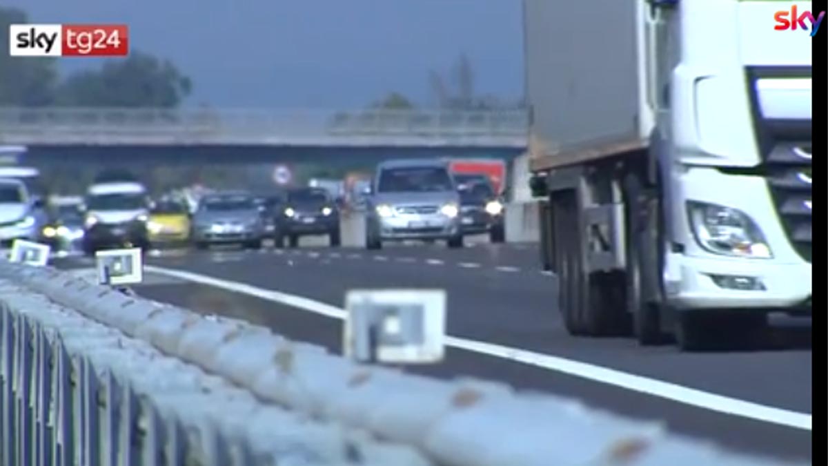 Malore in autostrada A4 fatale per un uomo di 62 anni
