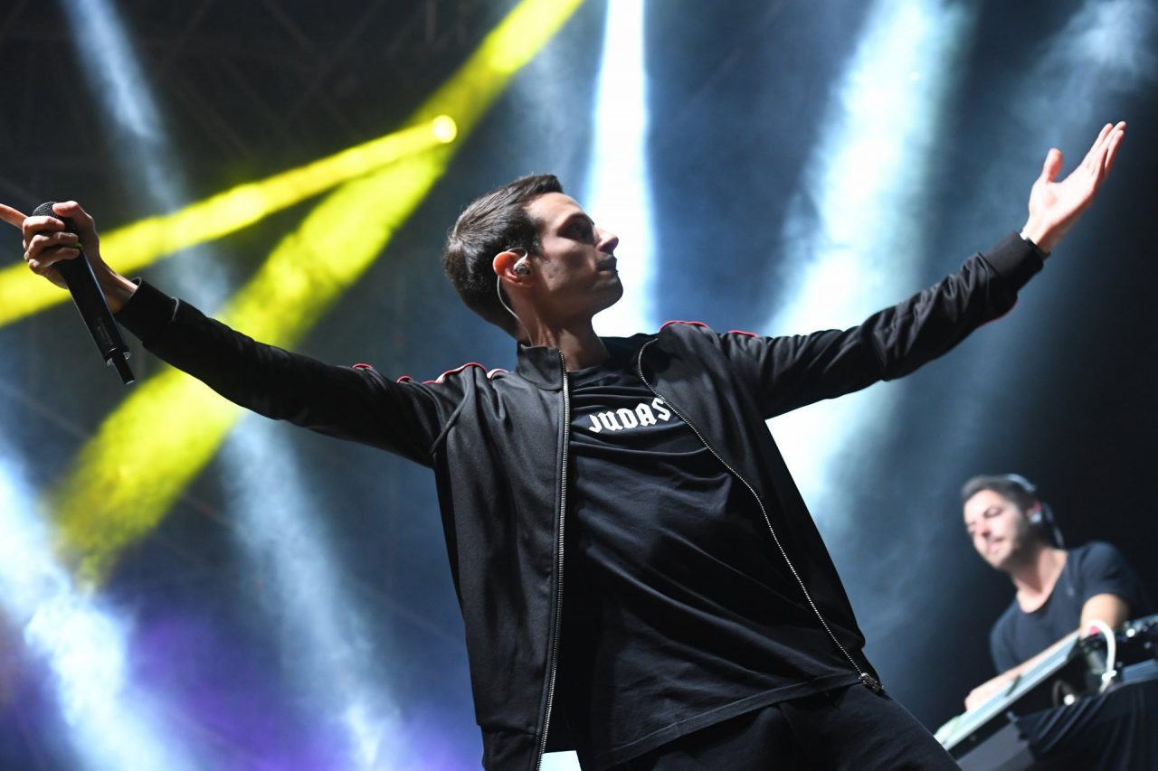 Fabio Rovazzi e il nuovo video “Senza Pensieri” girato (anche) alle Torri Bianche VIDEO