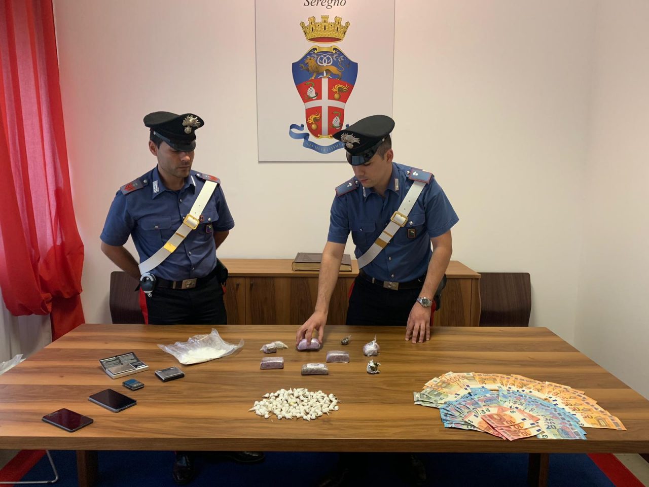 Sequestrato mezzo chilo di droga in centro a Seregno