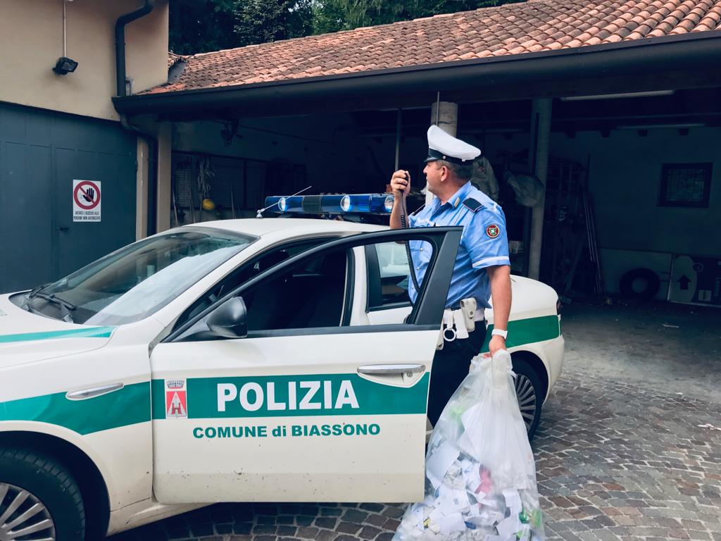 A Biassono lotta agli sporcaccioni