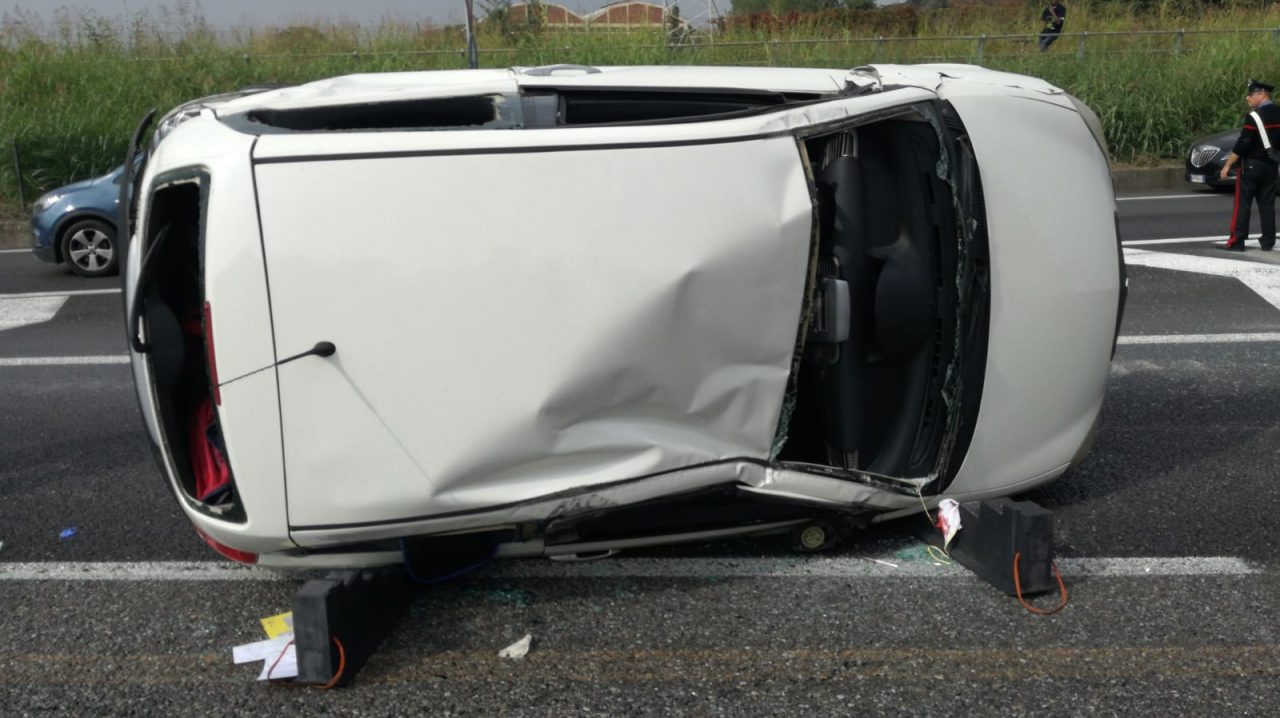 Ribaltamento in Valassina, coda verso Milano