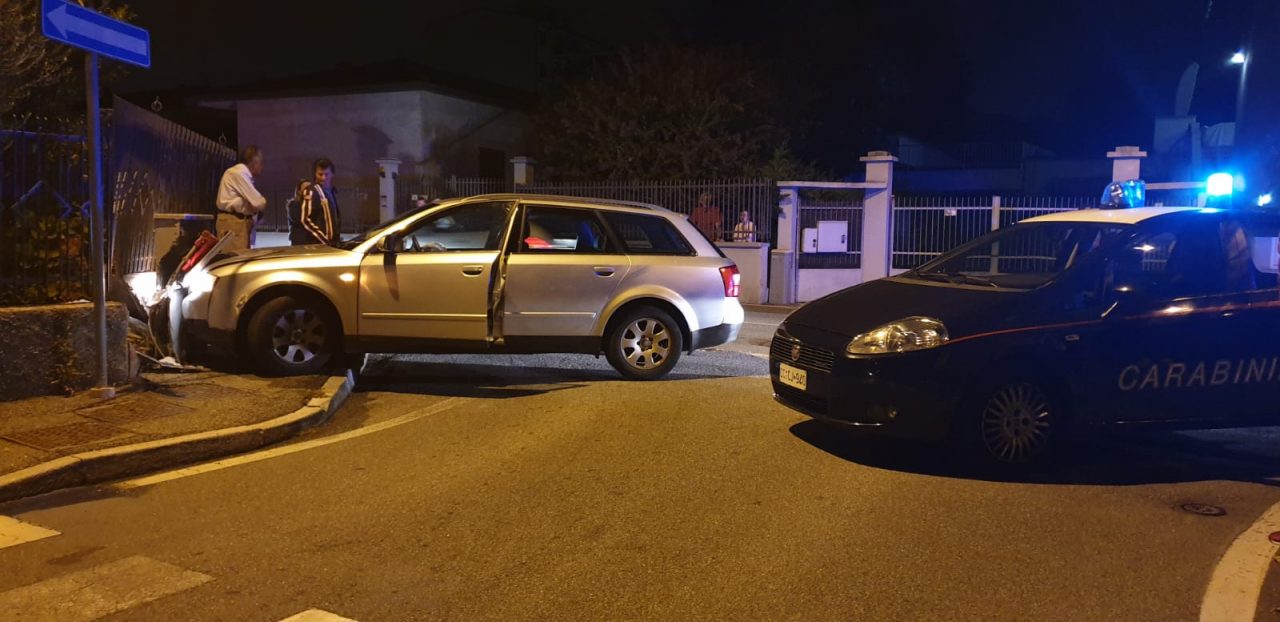 Minorenne ruba l’auto di papà e si schianta