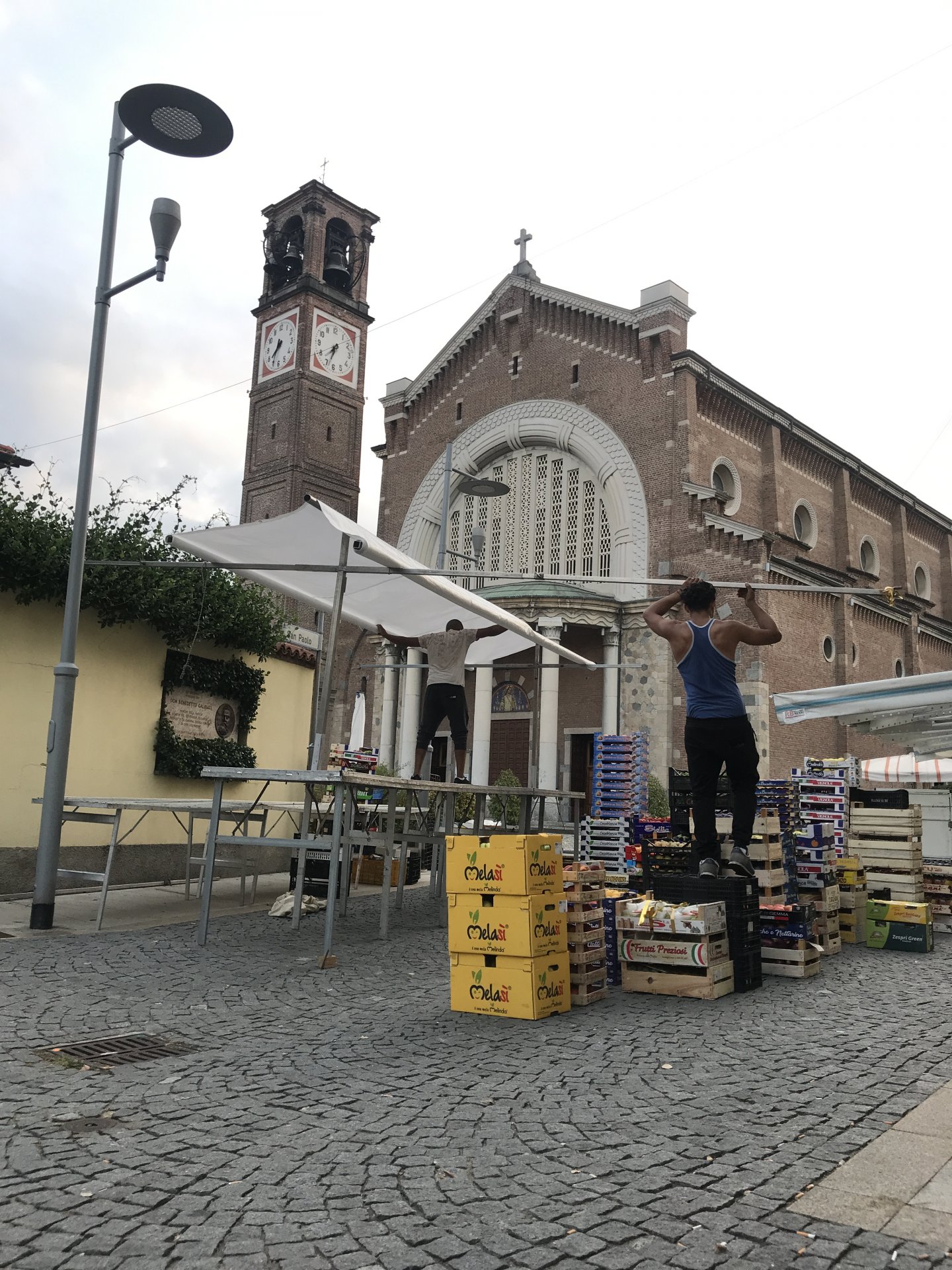 Agrate Brianza mercato in centro