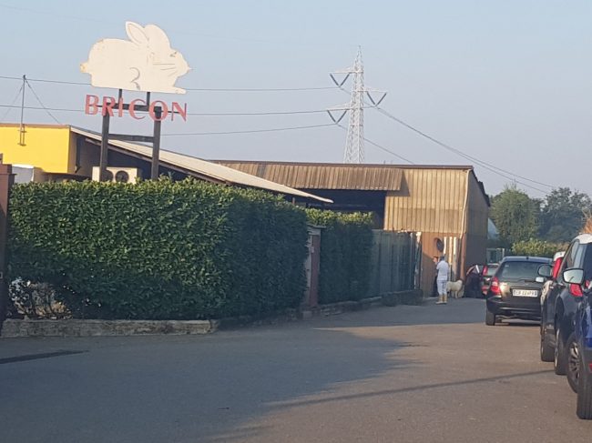 Altra tragedia sul lavoro: operaio muore schiacciato da una pressa