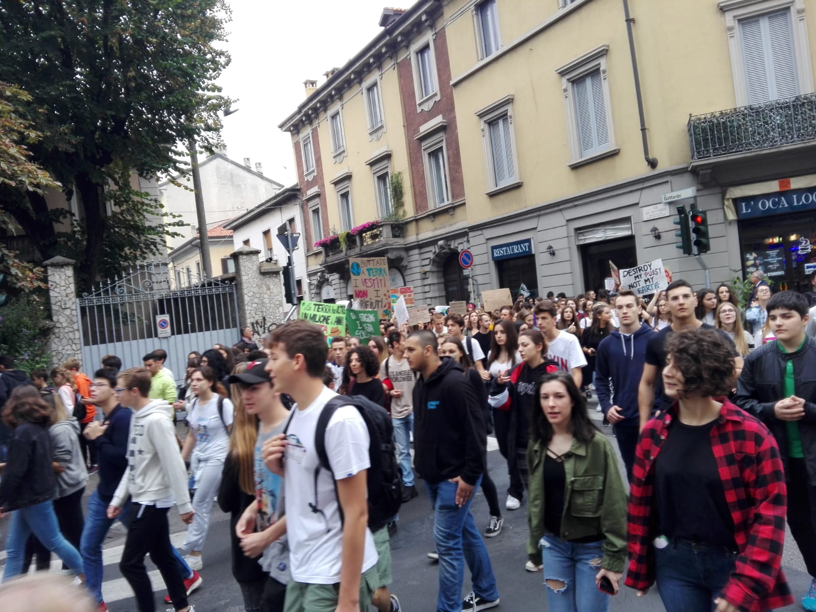 Global Strike For Future Monza | Un fiume di studenti in marcia per il clima VIDEO