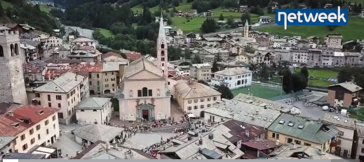 Bormio chiama le Olimpiadi con un Flash Mob di 1500 persone VIDEO