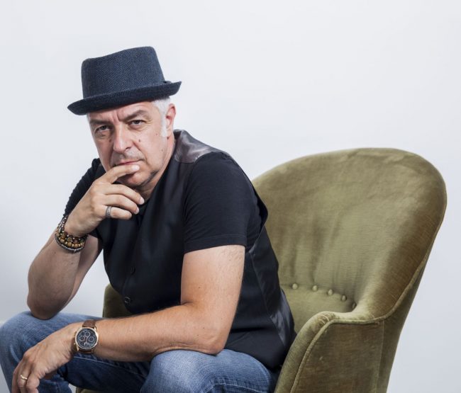 Davide Van de Sfroos presenta il suo nuovo disco live