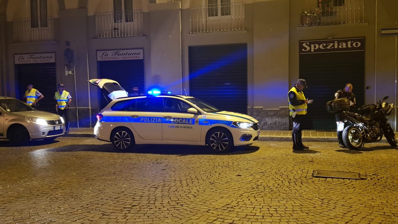 Controlli della Polizia locale in centro