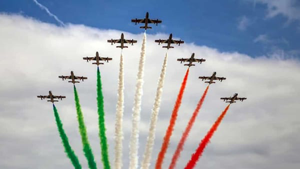 Lo strano Gp, con maxischermo e tifosi virtuali