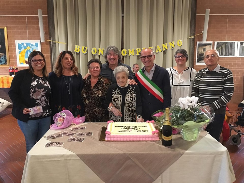 Villasanta, nonna Rosalia soffia 104 candeline