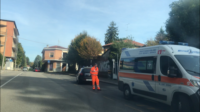 Carate, furibonda lite al capolinea del bus: un ferito