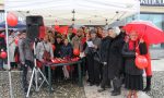 Flash mob per l'inaugurazione della panchina rossa