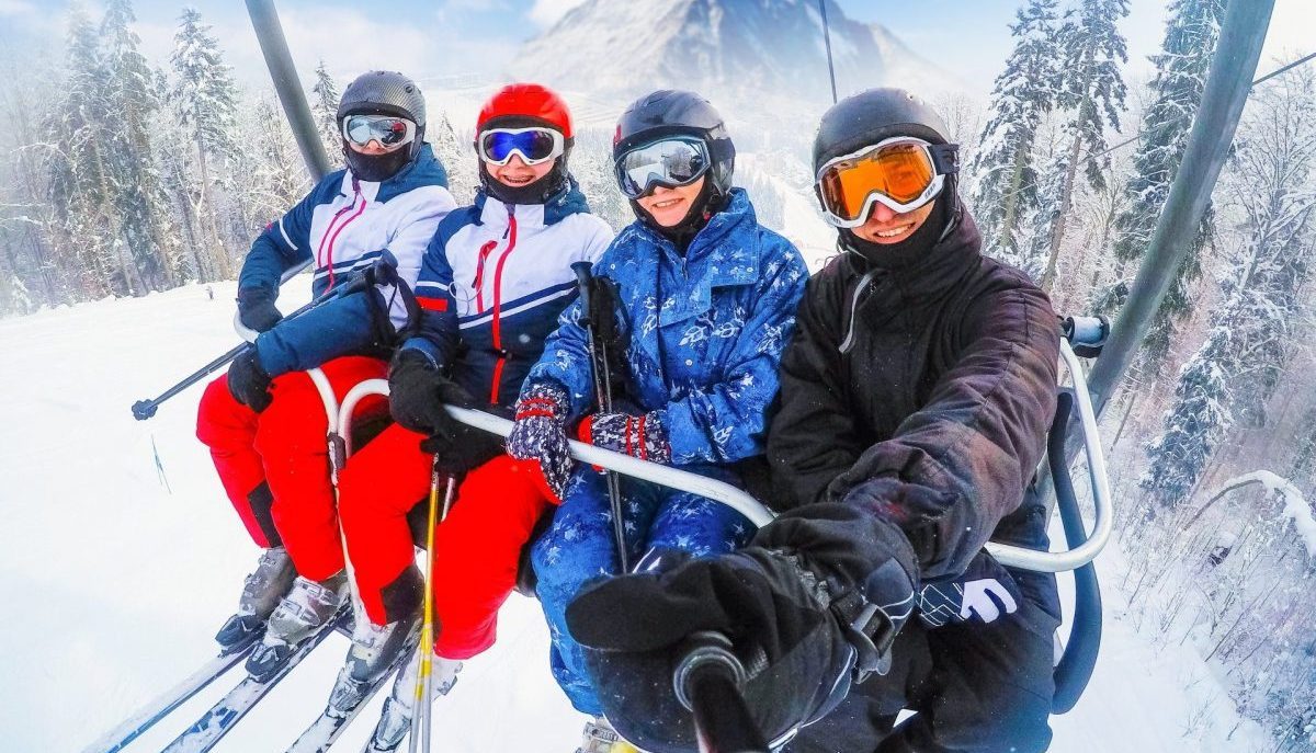 Vacanze sulla neve, le abitudini degli sciatori italiani
