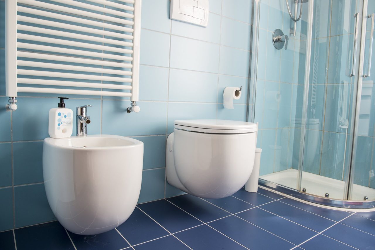 Dove trovare sanitari bagno in offerta e come sceglierli